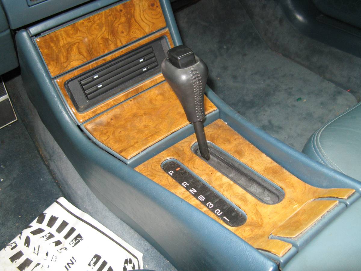 Buick-riviera-1995-green-10