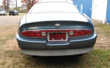 Buick-riviera-1995-green-2