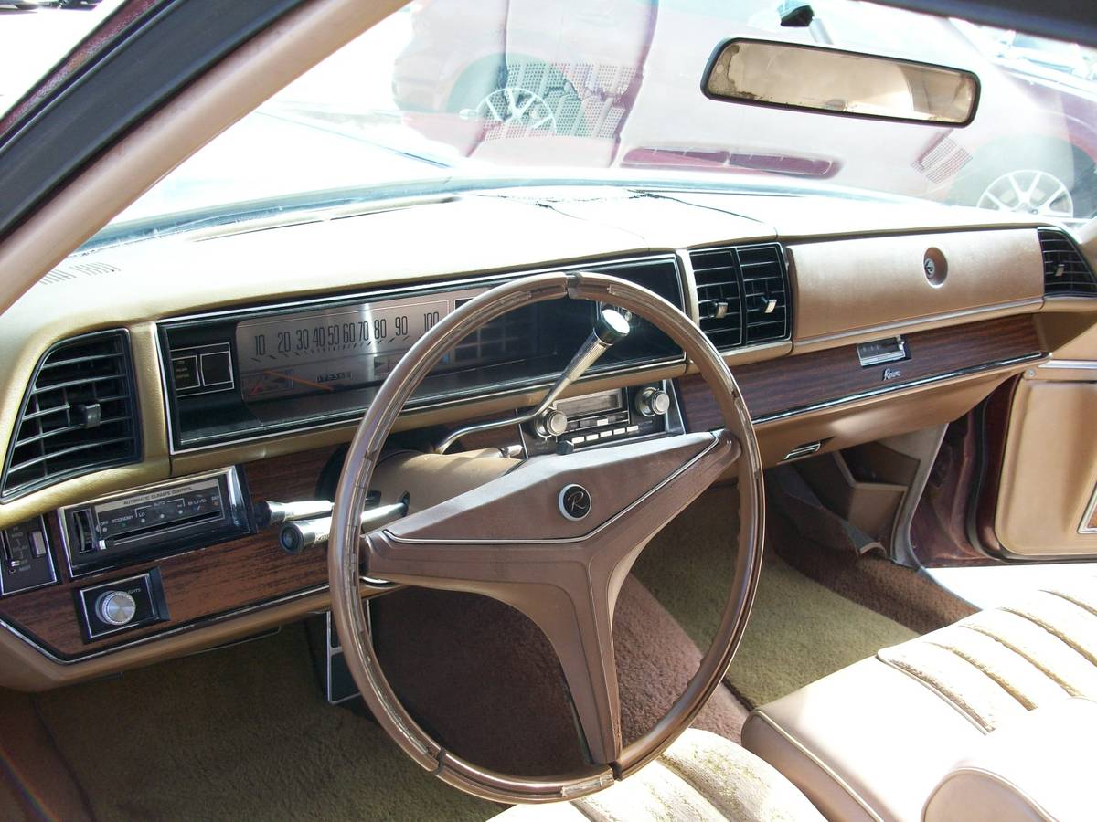 Buick-riviera-coupe-1976-red-13