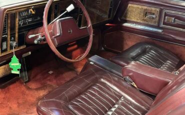 Buick-riviera-luxury-1984-13