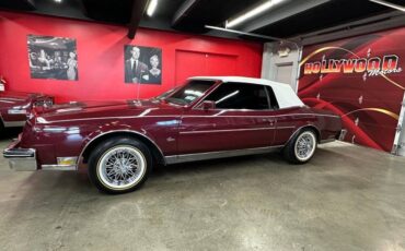 Buick-riviera-luxury-1984