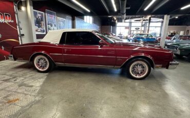 Buick-riviera-luxury-1984-5