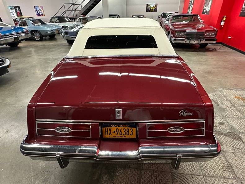 Buick-riviera-luxury-1984-8