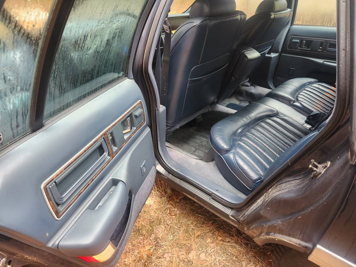 Buick-roadmaster-1993-blue-12