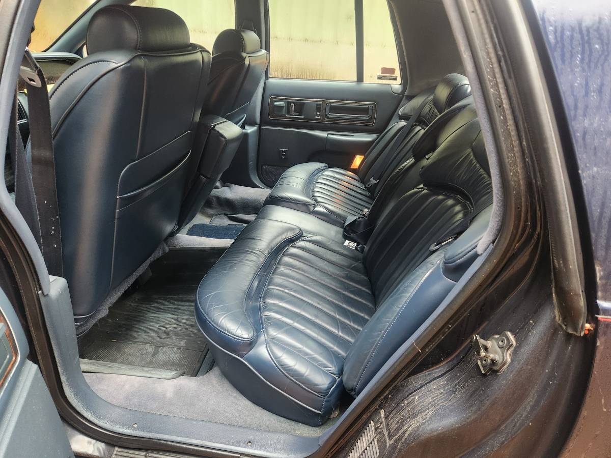 Buick-roadmaster-1993-blue-14