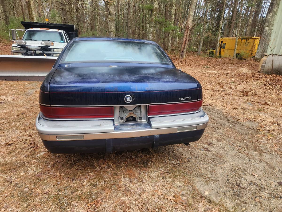 Buick-roadmaster-1993-blue-2