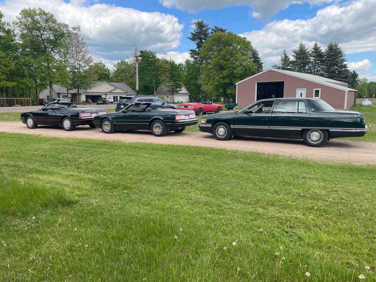 Cadillac-1989-black-1