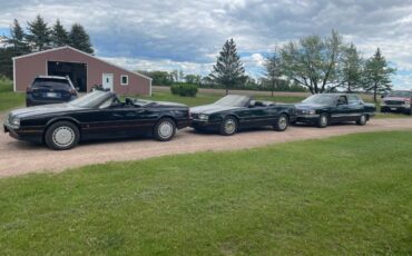 Cadillac-1989-black