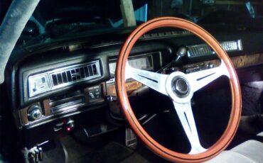 Cadillac-2-dr-coupe-1974-Black-Gray-11