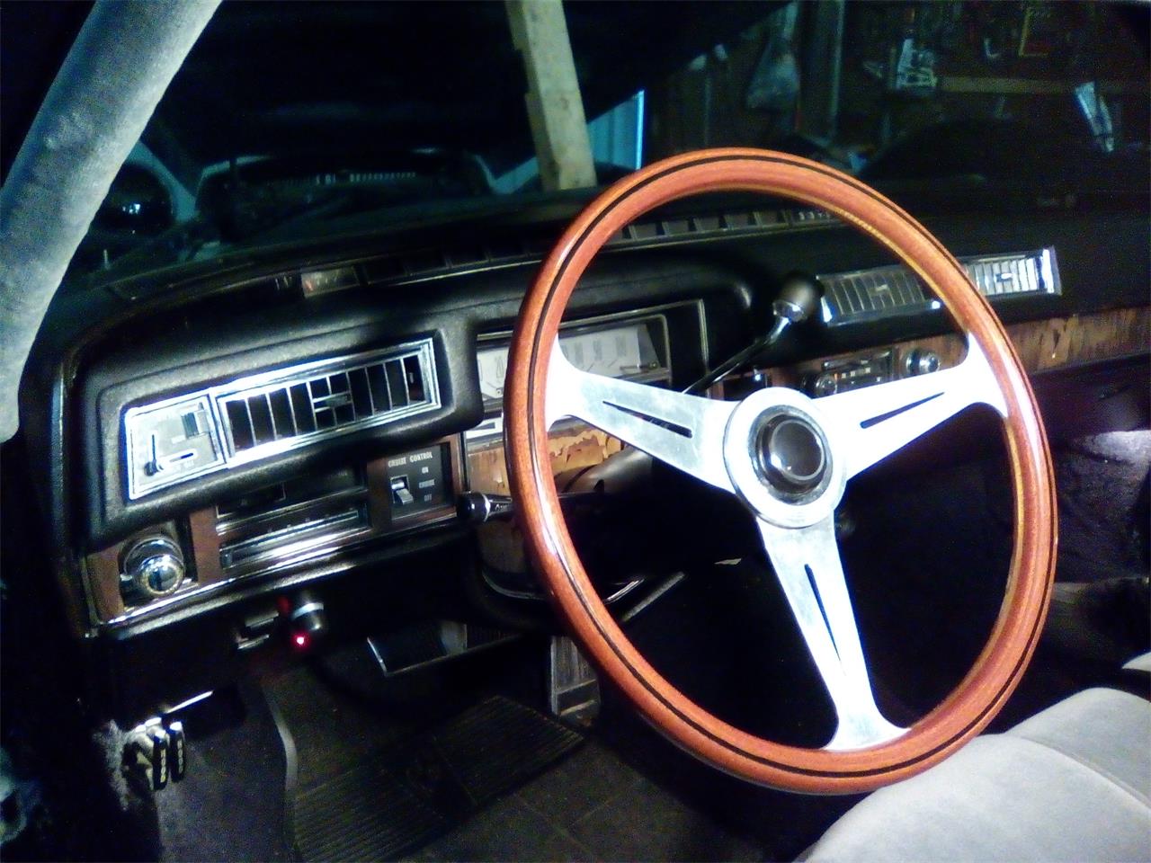 Cadillac-2-dr-coupe-1974-Black-Gray-11