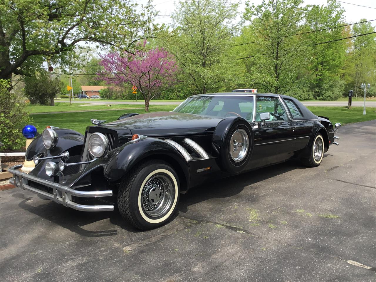 Cadillac-2-dr-coupe-1974-Black-Gray-20