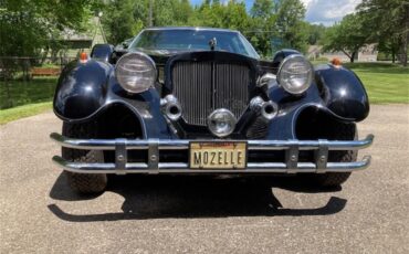 Cadillac-2-dr-coupe-1974-Black-Gray-3