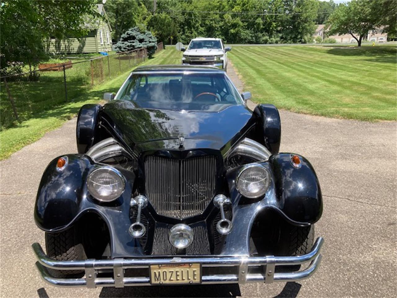 Cadillac-2-dr-coupe-1974-Black-Gray-4
