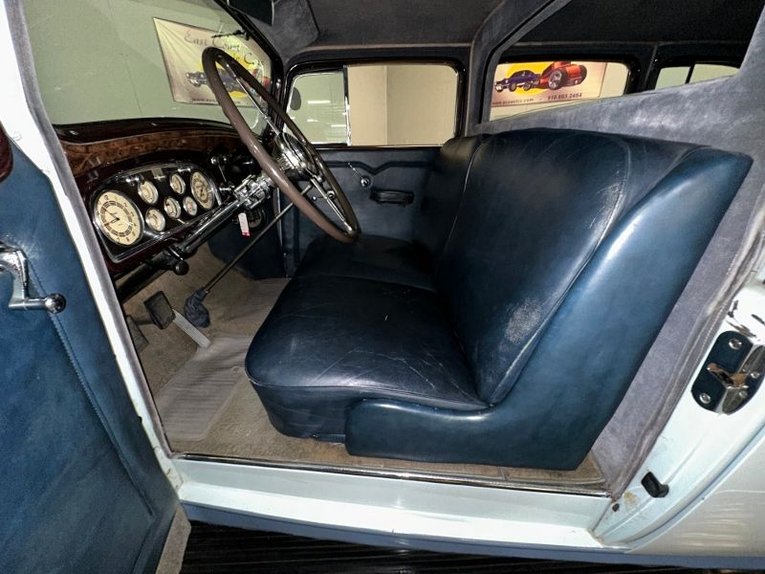 Cadillac-355-c-1935-Light-BlueWhite-Dark-Blue-13