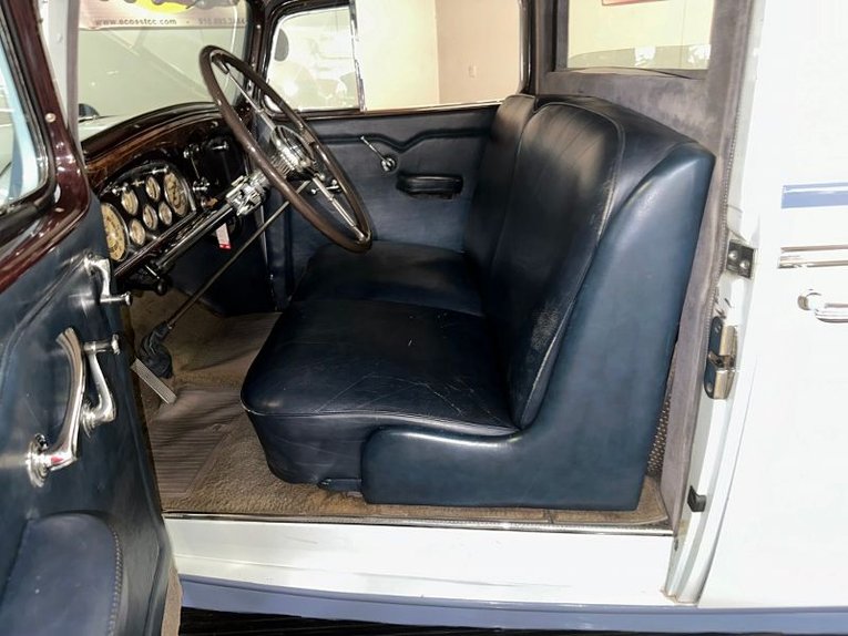 Cadillac-355-c-1935-Light-BlueWhite-Dark-Blue-14