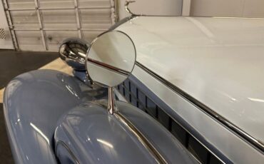 Cadillac-355-c-1935-Light-BlueWhite-Dark-Blue-9