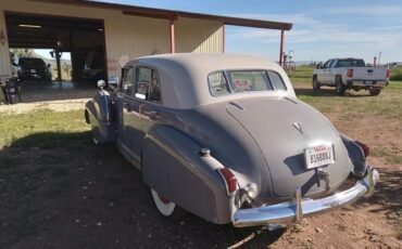 Cadillac-60-special-1940-4