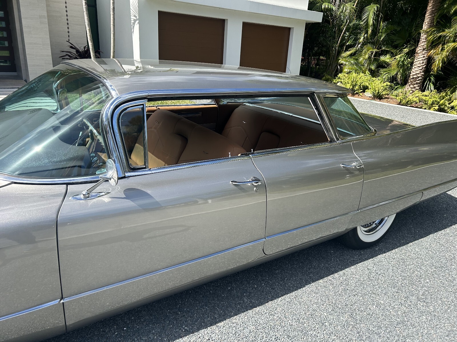Cadillac-62-Sedan-1960-3