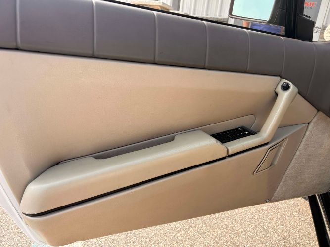 Cadillac-Allante-1991-16