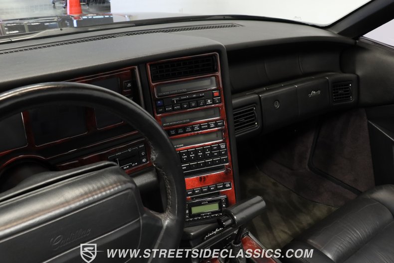 Cadillac-Allante-1991-Black-Charcoal-39
