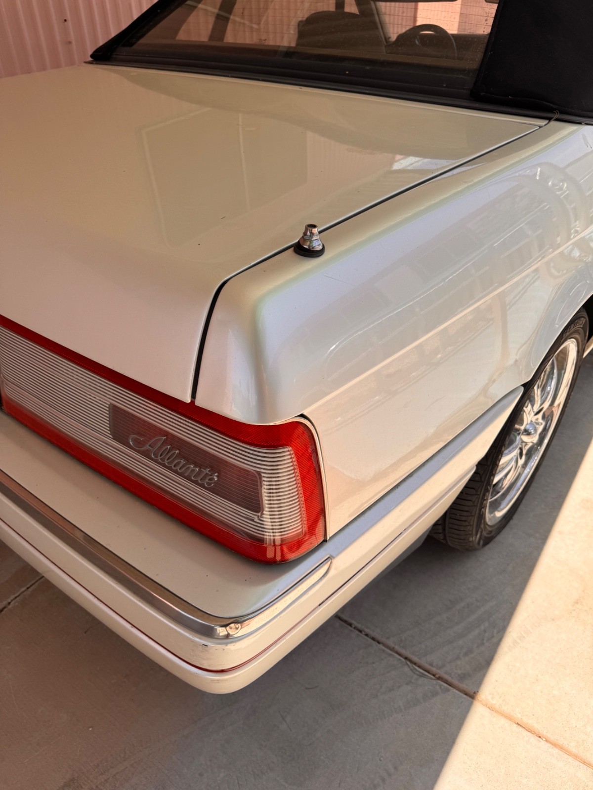 Cadillac-Allante-1991-Convertible-5