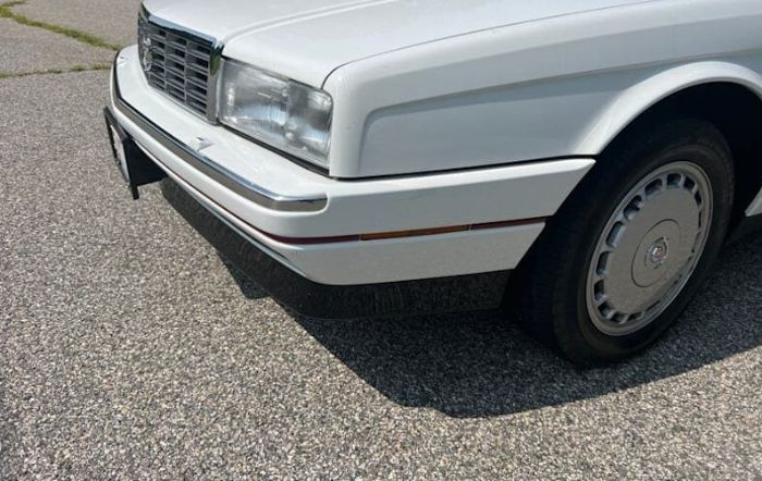 Cadillac-Allante-1991-White-Burgundy-1
