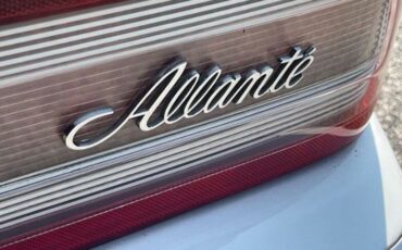 Cadillac-Allante-1991-White-Burgundy-11