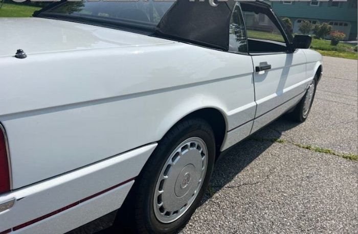Cadillac-Allante-1991-White-Burgundy-12