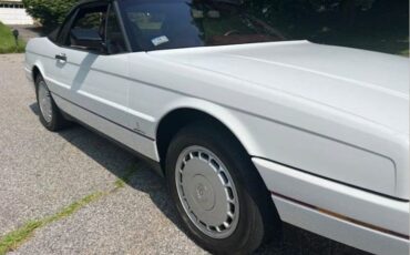 Cadillac-Allante-1991-White-Burgundy-15