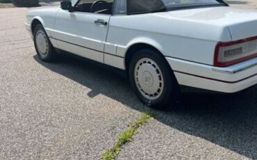 Cadillac-Allante-1991-White-Burgundy-19
