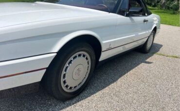 Cadillac-Allante-1991-White-Burgundy-9
