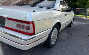 Cadillac-Allante-1992