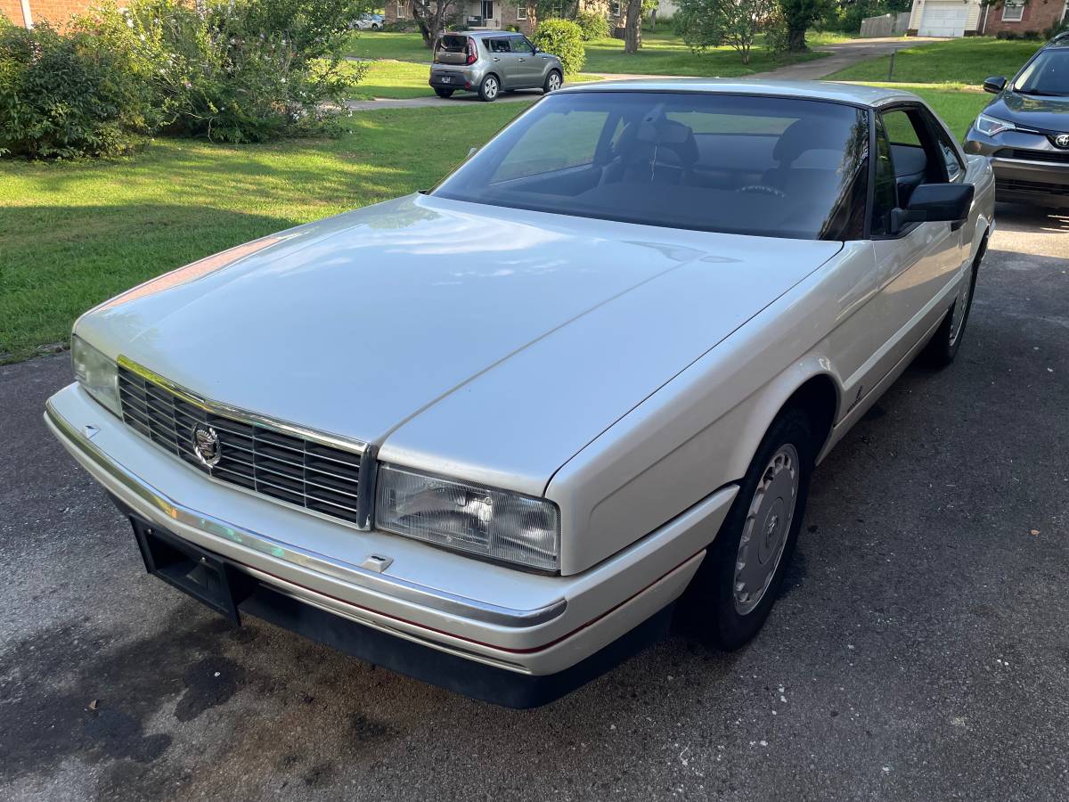 Cadillac-Allante-1992-9
