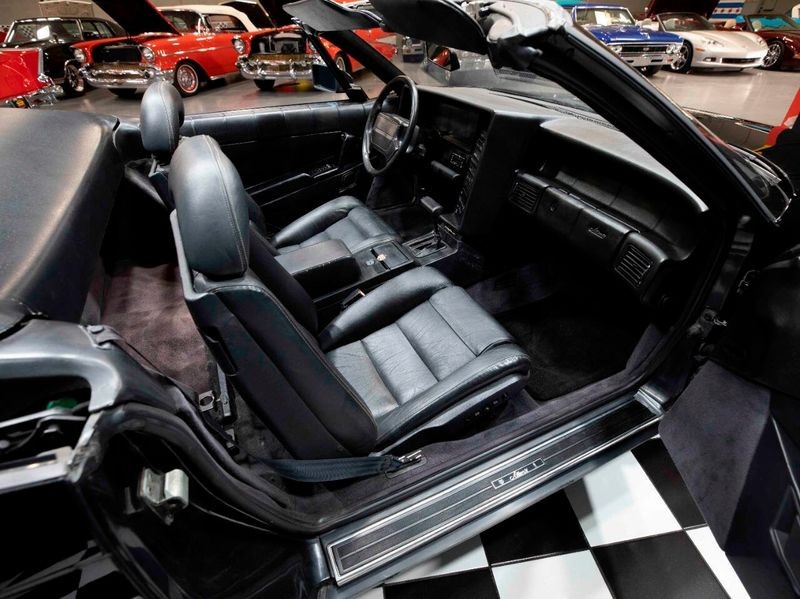 Cadillac-Allante-1992-Convertible-2