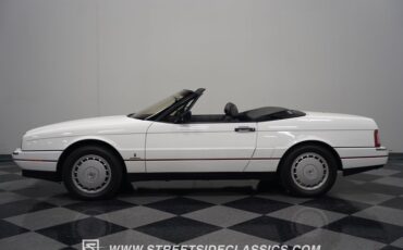 Cadillac-Allante-1992-Opaque-White-Charcoal-19