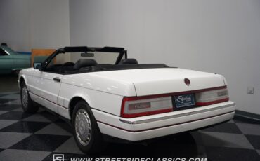 Cadillac-Allante-1992-Opaque-White-Charcoal-22