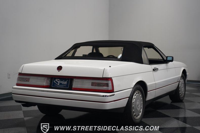 Cadillac-Allante-1992-Opaque-White-Charcoal-24