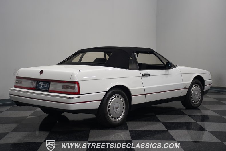 Cadillac-Allante-1992-Opaque-White-Charcoal-25