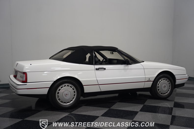 Cadillac-Allante-1992-Opaque-White-Charcoal-26