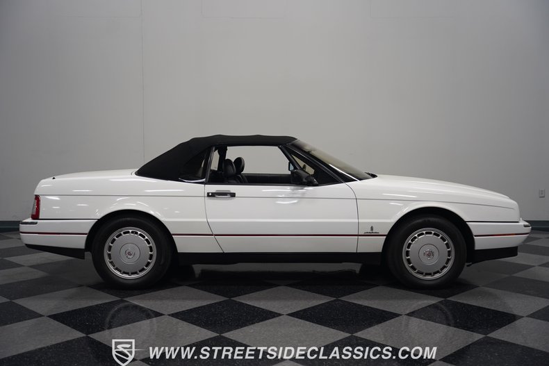 Cadillac-Allante-1992-Opaque-White-Charcoal-27