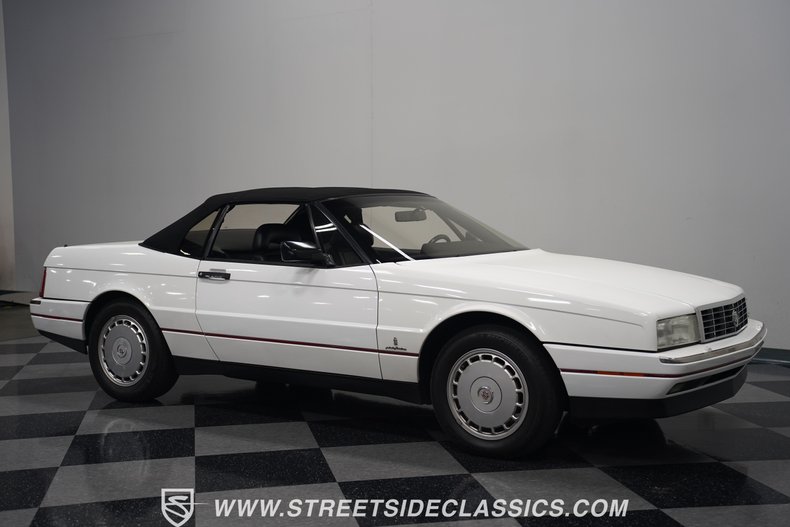 Cadillac-Allante-1992-Opaque-White-Charcoal-28