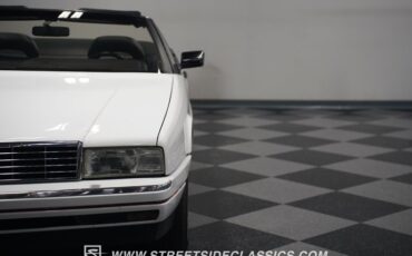 Cadillac-Allante-1992-Opaque-White-Charcoal-33
