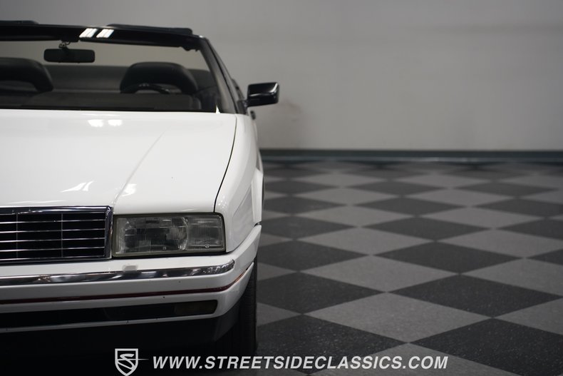 Cadillac-Allante-1992-Opaque-White-Charcoal-33