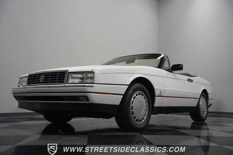 Cadillac-Allante-1992-Opaque-White-Charcoal-34