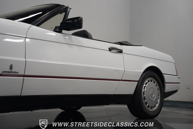 Cadillac-Allante-1992-Opaque-White-Charcoal-35