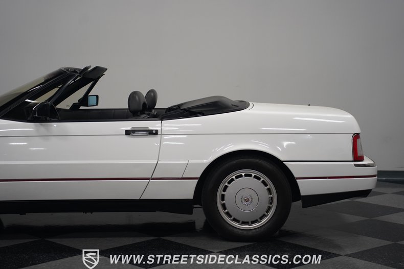 Cadillac-Allante-1992-Opaque-White-Charcoal-37