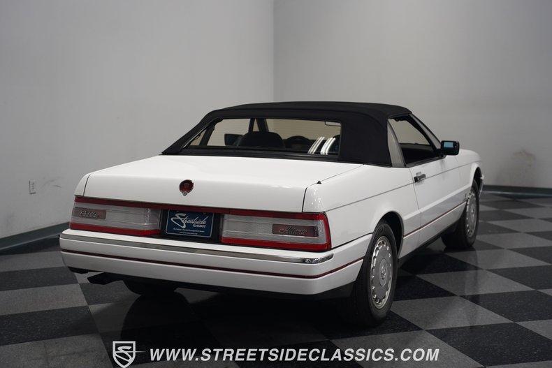 Cadillac-Allante-1992-Opaque-White-Charcoal-39