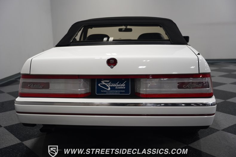 Cadillac-Allante-1992-Opaque-White-Charcoal-40