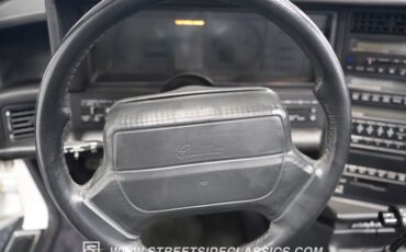 Cadillac-Allante-1992-Opaque-White-Charcoal-9