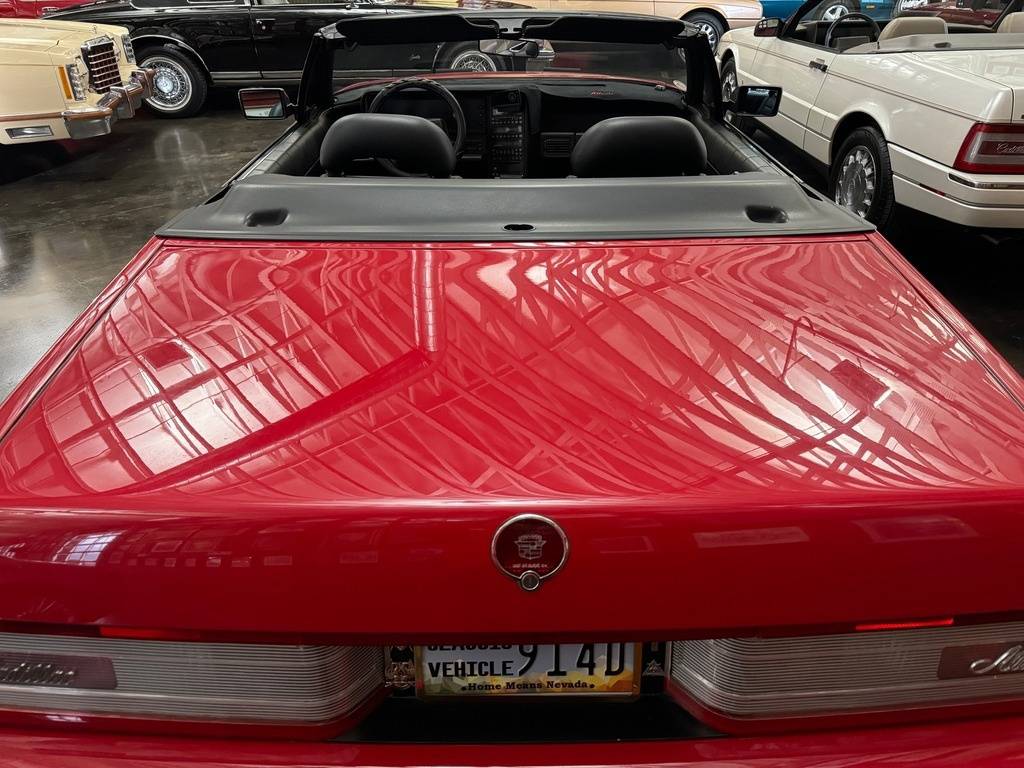 Cadillac-Allante-1992-red-17